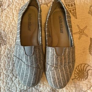 Olivia Miller Gray Striped Flats
